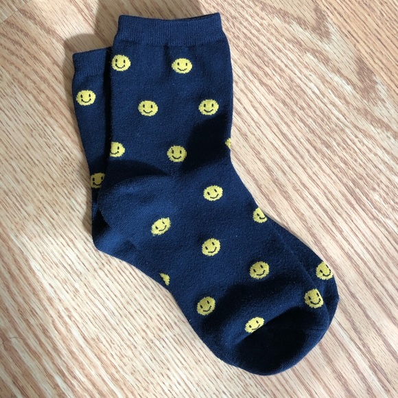 PacSun Accessories - Happy face socks